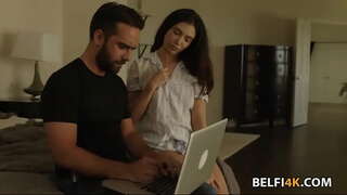 سبزه نیاز به یک دیک بزرگ برای کشش بیدمشک او