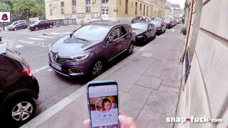 Flora Milano: Dolce studentessa con gli occhiali ama succhiare &amp;amp; ride cazzo! Snap-fuck.com