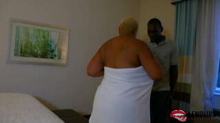 Lady Onyxx sialan dia terapis pijat