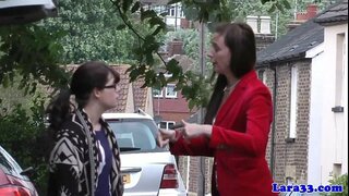 ���ెలుగు పరిపక్వ pickingup అమాయక పాఠశాల విద్యార్ధిని