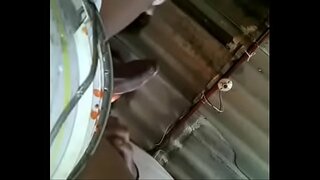 W spódnicy bogate siedzenia