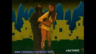 Tanner Mayes sa usa ka sexy video game imoral kumbat