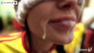 Les yeux bandés, Brunette Deepthroat Grosse Bite et du Visage POV