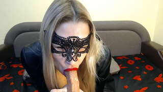 Contrôle дрочки de vulgaires entretiens. la voisine